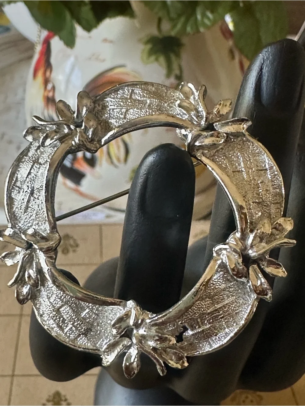 Silver Floral Wreath Brooch - Women's Silver-tone Pin